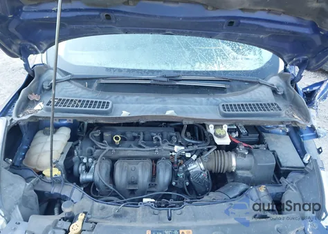 2016 Ford Escape S z USA, uszkodzony, nr VIN 1FMCU0F76GUB89712